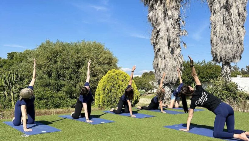 Fitness & Yoga Übung Retreat Spanien